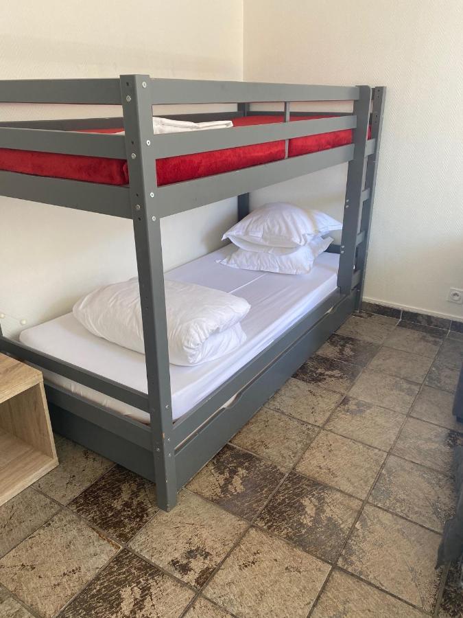Studio Champagne Au Centre Ville Apartment Анси Екстериор снимка